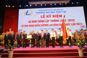 Trường ĐH Thủy lợi đón Huân chương Lao động hạng Nhất và Kỷ niệm 60 năm thành lập