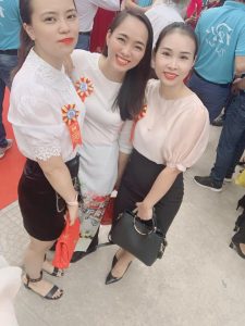 Hoa cài áo đại biểu – Mã số 06